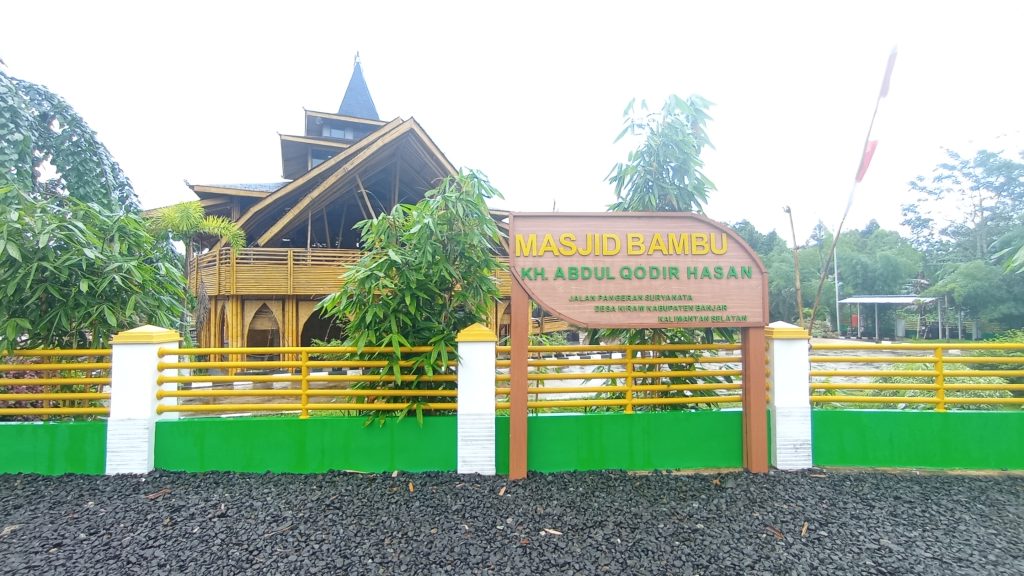 Masjid Bambu Kiram Tampak Depan